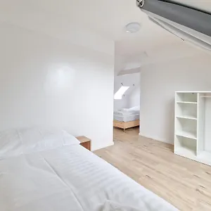 Apartment Raj Living - 1 Or 3 - 20 Min Messe Dus And Old Town Dus, Düsseldorf