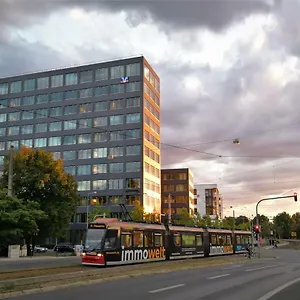 central-apt-at-lake-citycenter-5min-fair-18min.nuremberg-hotels.org/